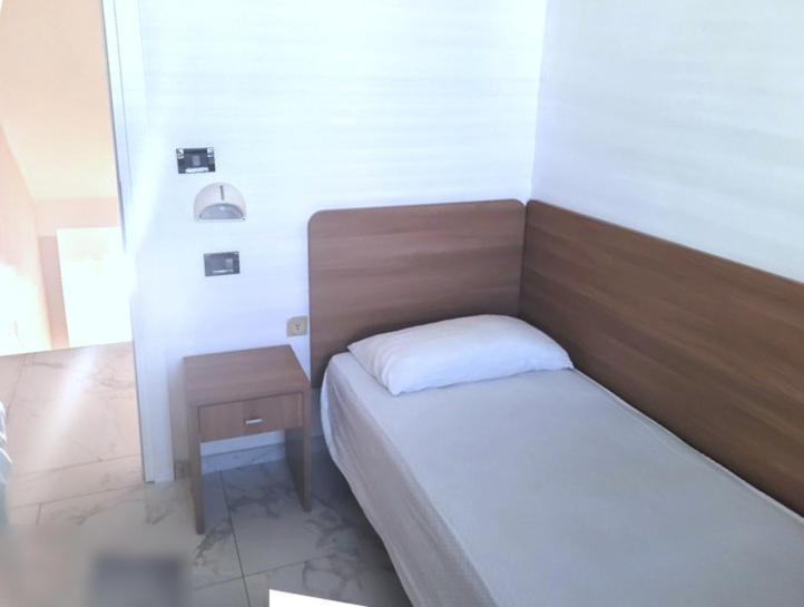 Hotel Villa Elisa Ріміні Екстер'єр фото