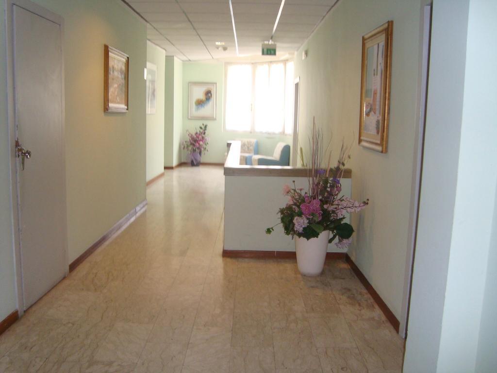 Hotel Villa Elisa Ріміні Екстер'єр фото